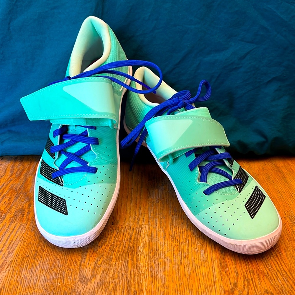 Shotput throwing shoes